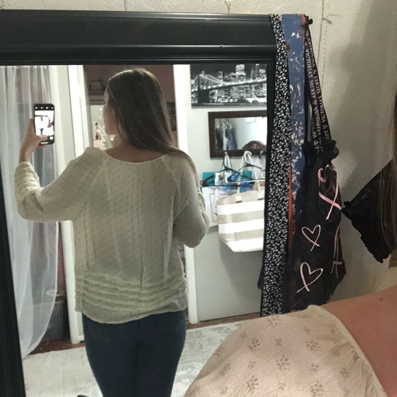 Women’s top - Picture 3 of 5